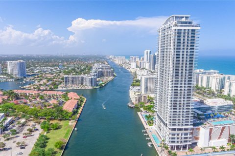 Copropriété à louer à Hollywood, Floride: 2 chambres, 98.48 m2 № 1738215 - photo 20