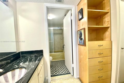 Copropriété à vendre à Aventura, Floride: 1 chambre, 93.37 m2 № 1979207 - photo 21