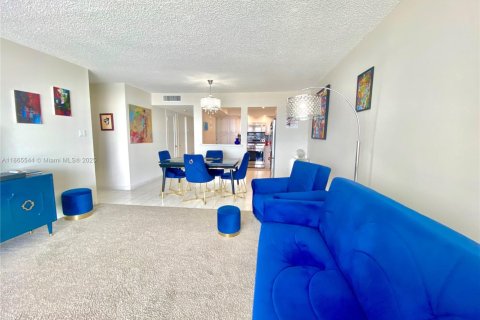 Copropriété à vendre à Aventura, Floride: 1 chambre, 93.37 m2 № 1979207 - photo 10