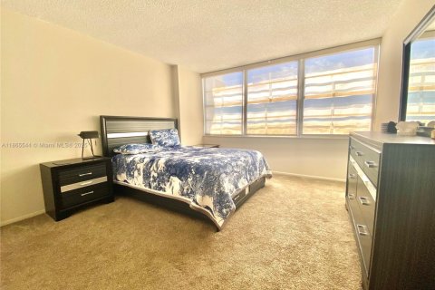 Copropriété à vendre à Aventura, Floride: 1 chambre, 93.37 m2 № 1979207 - photo 16