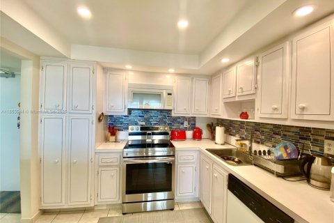 Copropriété à vendre à Aventura, Floride: 1 chambre, 93.37 m2 № 1979207 - photo 12