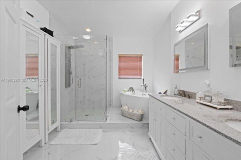 House in Homestead, Florida 4 bedrooms, 231.7 sq.m. № 2022082 - photo 7