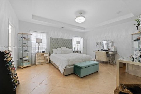 House in Homestead, Florida 4 bedrooms, 231.7 sq.m. № 2022082 - photo 6