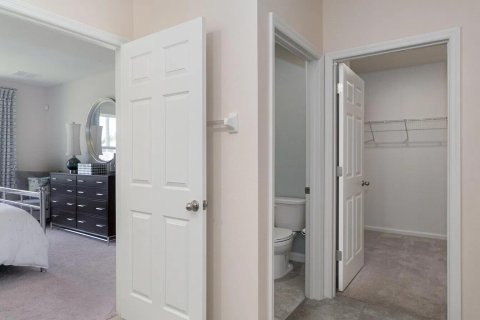 House in Port St. Lucie, Florida 4 bedrooms, 178 sq.m. № 2434253 - photo 7