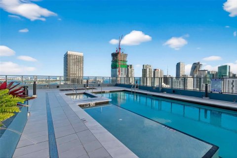 Condominio en venta en Miami, Florida, 1 dormitorio, 55.46 m2 № 2033870 - foto 18