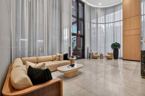 Condominio en venta en Miami, Florida, 1 dormitorio, 55.46 m2 № 2033870 - foto 15
