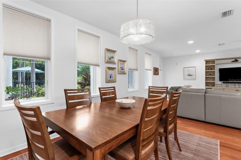 Adosado en venta en Sarasota, Florida, 3 dormitorios, 177.63 m2 № 2409981 - foto 10