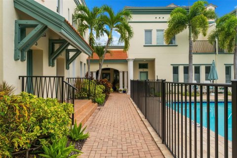 Adosado en venta en Sarasota, Florida, 3 dormitorios, 177.63 m2 № 2409981 - foto 30