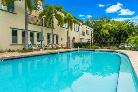 Adosado en venta en Sarasota, Florida, 3 dormitorios, 177.63 m2 № 2409981 - foto 29