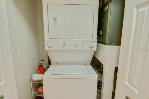 Condominio en alquiler en Punta Gorda, Florida, 2 dormitorios № 1959036 - foto 7