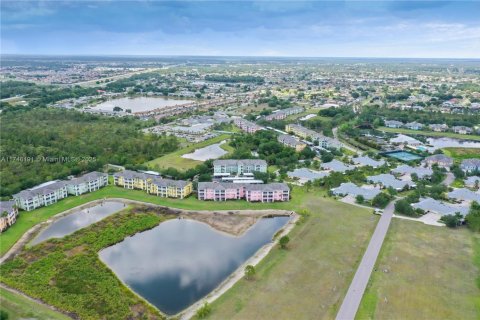 Condominio en alquiler en Punta Gorda, Florida, 2 dormitorios № 1959036 - foto 3