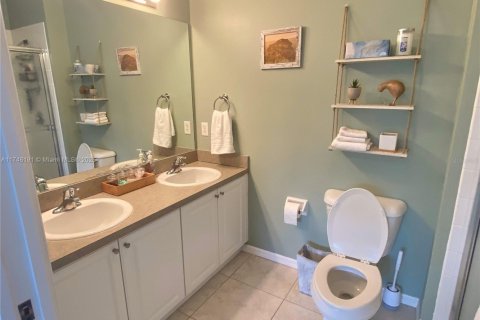 Condominio en alquiler en Punta Gorda, Florida, 2 dormitorios № 1959036 - foto 12