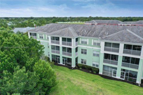 Снять в аренду кондоминиум в Пунта-Горда, Флорида 2 спальни, № 1959036 - фото 1