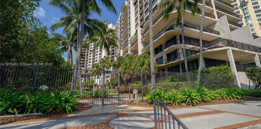 Condo à Miami, Floride, 1 chambre № 1768274