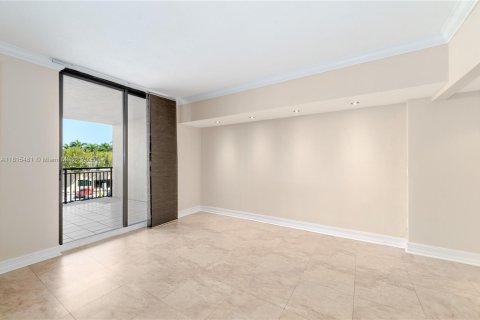 Condo in Miami, Florida, 1 bedroom  № 1768274 - photo 10