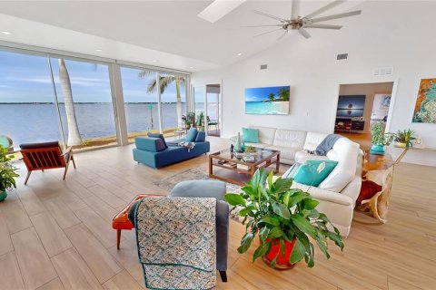 Casa en venta en Punta Gorda, Florida, 3 dormitorios, 300.82 m2 № 1560520 - foto 12
