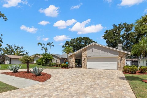 House in Safety Harbor, Florida 4 bedrooms, 255.02 sq.m. № 1914701 - photo 4