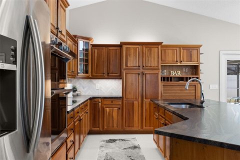 House in Safety Harbor, Florida 4 bedrooms, 255.02 sq.m. № 1914701 - photo 12