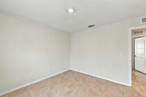 House in Zephyrhills, Florida 4 bedrooms, 171.5 sq.m. № 2408549 - photo 30