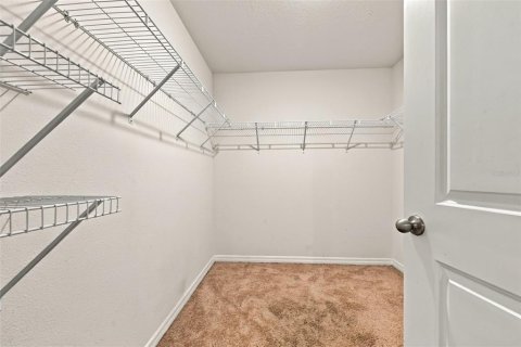 House in Zephyrhills, Florida 4 bedrooms, 171.5 sq.m. № 2408549 - photo 21