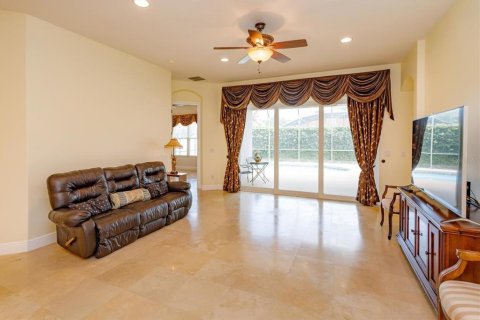 Villa ou maison à vendre à Orlando, Floride: 4 chambres, 276.76 m2 № 2239957 - photo 11