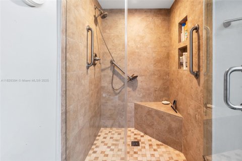 Condo in Sunrise, Florida, 3 bedrooms  № 1800673 - photo 30