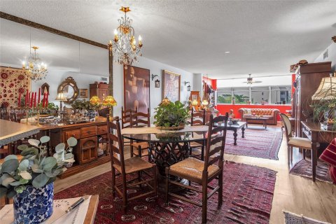 Condo in Sunrise, Florida, 3 bedrooms  № 1800673 - photo 12