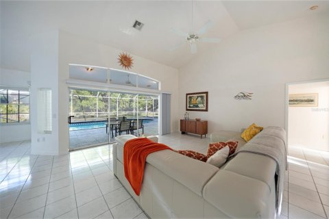 Casa en venta en Punta Gorda, Florida, 3 dormitorios, 219.06 m2 № 1592619 - foto 8