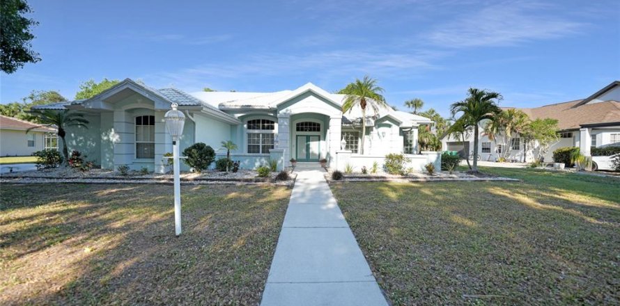 Casa en Punta Gorda, Florida 3 dormitorios, 219.06 m2 № 1592619