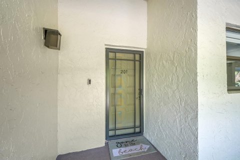 Condo in Palm Beach Gardens, Florida, 2 bedrooms  № 2247840 - photo 16