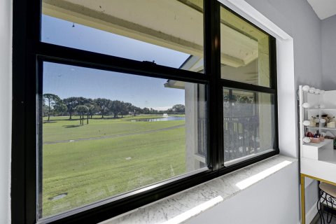 Condo in Palm Beach Gardens, Florida, 2 bedrooms  № 2247840 - photo 2