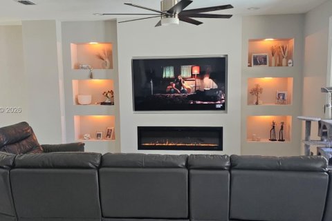 Casa en venta en Weston, Florida, 5 dormitorios, 248.23 m2 № 2071085 - foto 6