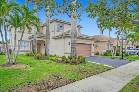 Casa en Weston, Florida 5 dormitorios, 248.23 m2 № 2071085