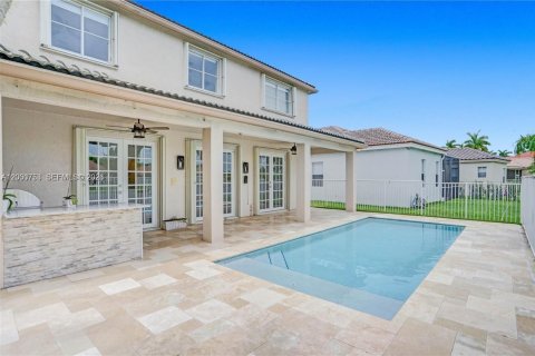 Casa en venta en Weston, Florida, 5 dormitorios, 248.23 m2 № 2071085 - foto 22