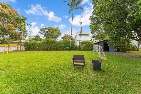 House in Miami Springs, Florida 2 bedrooms № 2043213 - photo 24