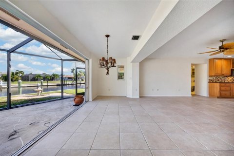 Villa ou maison à vendre à Punta Gorda, Floride: 3 chambres, 276.85 m2 № 2437404 - photo 23
