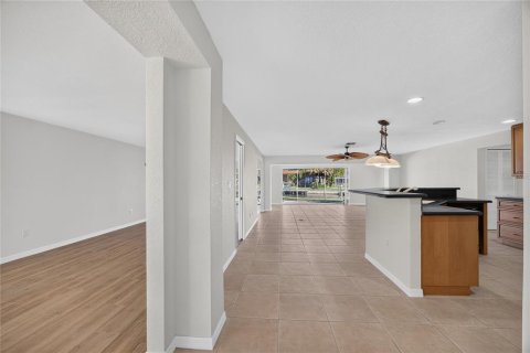 Villa ou maison à vendre à Punta Gorda, Floride: 3 chambres, 276.85 m2 № 2437404 - photo 7