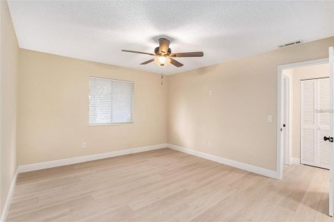 Condominio en alquiler en Tampa, Florida, 3 dormitorios, 93.37 m2 № 1918509 - foto 14