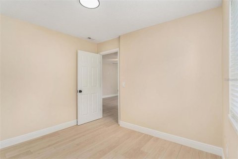 Condominio en alquiler en Tampa, Florida, 3 dormitorios, 93.37 m2 № 1918509 - foto 17