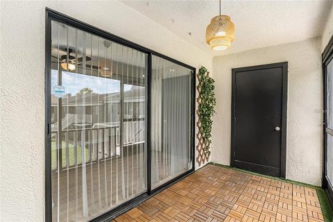 Condominio en alquiler en Tampa, Florida, 3 dormitorios, 93.37 m2 № 1918509 - foto 25