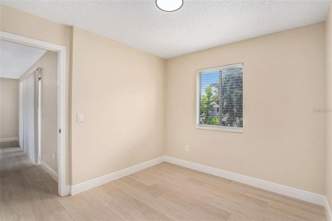 Condominio en alquiler en Tampa, Florida, 3 dormitorios, 93.37 m2 № 1918509 - foto 18