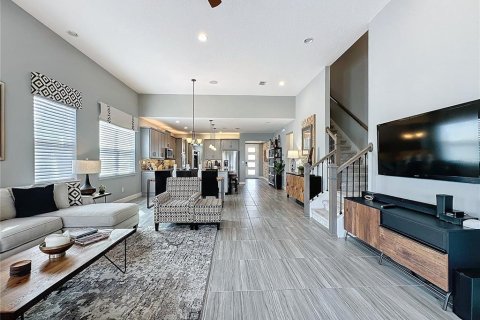 Casa en venta en Winter Garden, Florida, 4 dormitorios, 287.35 m2 № 1529670 - foto 4