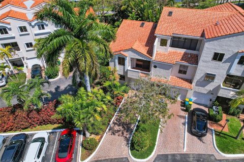 Кондоминиум с 4 спальнями в Авентура, Флорида № 2048790