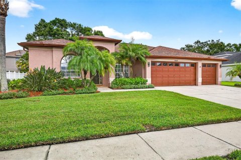 House in Odessa, Florida 4 bedrooms, 198.44 sq.m. № 1898774 - photo 1