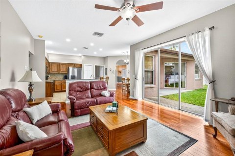 House in Odessa, Florida 4 bedrooms, 198.44 sq.m. № 1898774 - photo 20