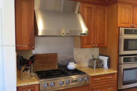 Снять в аренду виллу или дом в Джупитер-Айленд, Флорида 3 спальни, 1181.44м2, № 2018576 - фото 14