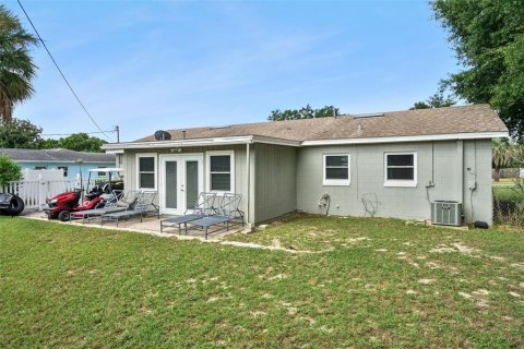 House in Clermont, Florida 2 bedrooms, 89.65 sq.m. № 2390749 - photo 21