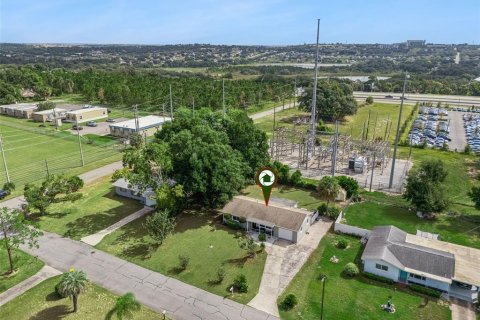 House in Clermont, Florida 2 bedrooms, 89.65 sq.m. № 2390749 - photo 27