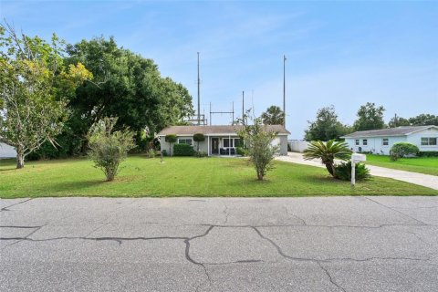 House in Clermont, Florida 2 bedrooms, 89.65 sq.m. № 2390749 - photo 18