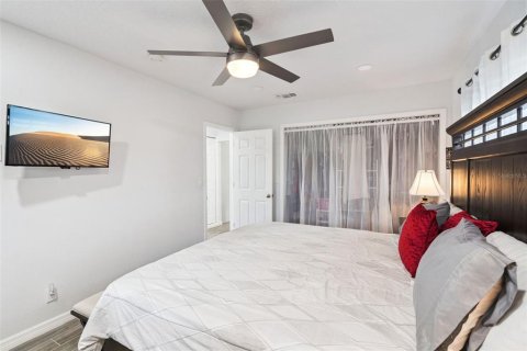 House in Clermont, Florida 2 bedrooms, 89.65 sq.m. № 2390749 - photo 14